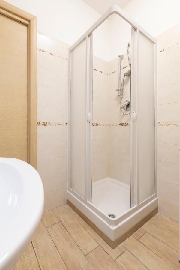 Albaroma Apartment Bagian luar foto